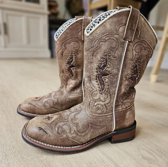 Laredo Spellbound Western Square Toe Boots - Picture 3 of 14